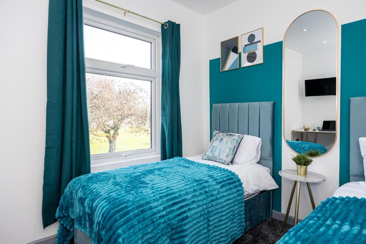 Holiday home Stunning Abode - Cinema Experience - Parking